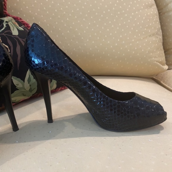 Signed by Giuseppe Zanotti for me ,black skin size 38 . So special . $350 - Picture 6 of 17